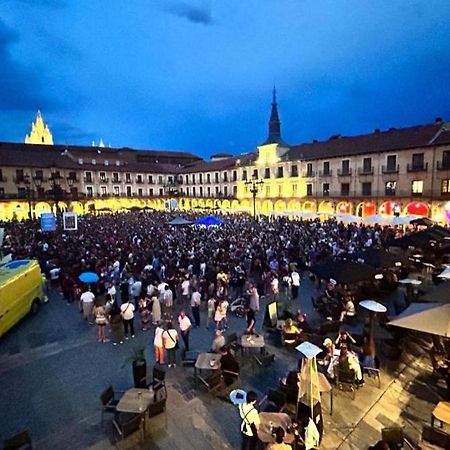 Arquitecto De La Vida- Plaza Mayor 레온 외부 사진