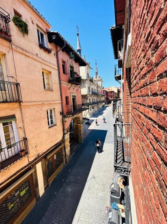 Arquitecto De La Vida- Plaza Mayor 레온 외부 사진