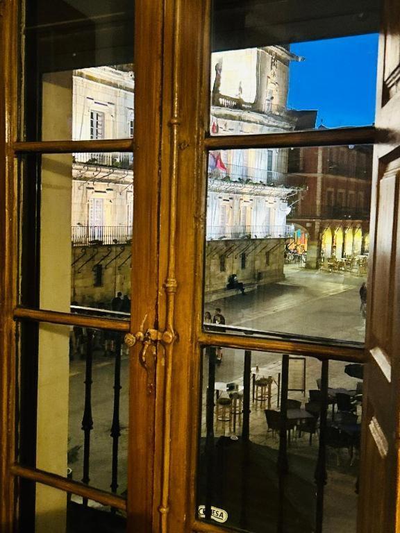 Arquitecto De La Vida- Plaza Mayor 레온 외부 사진