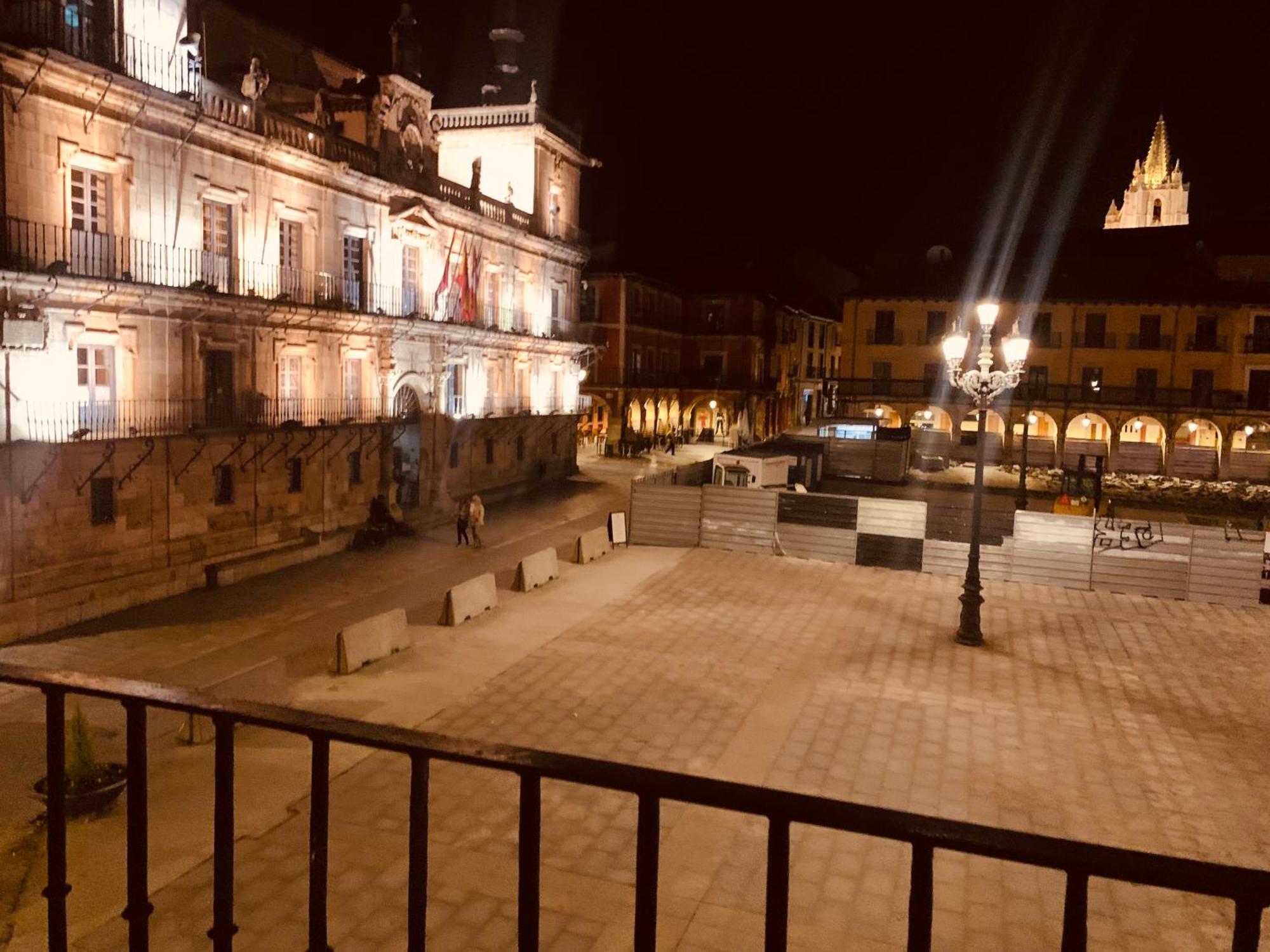 Arquitecto De La Vida- Plaza Mayor 레온 외부 사진